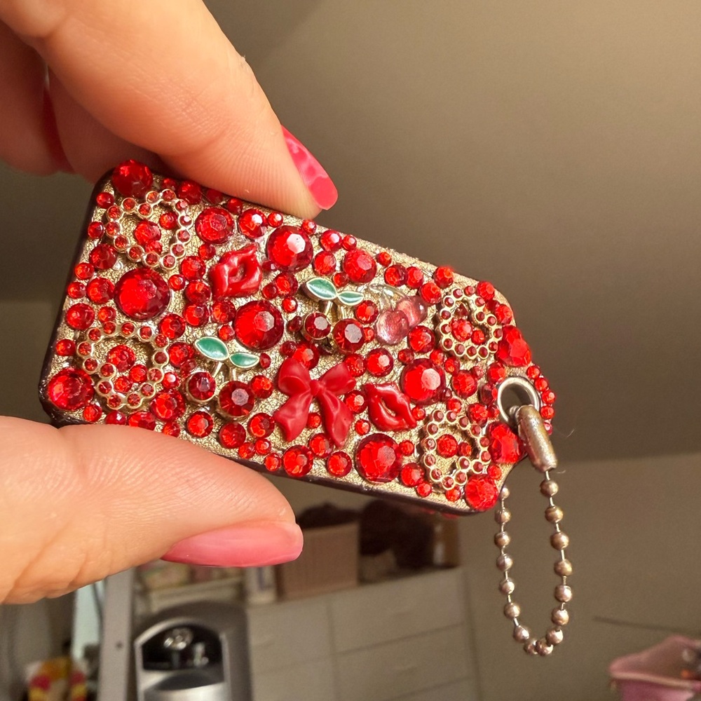 Coach Hangtags & Charms - Picture 8 of 10